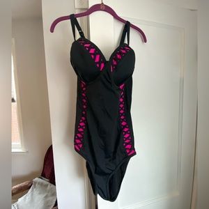 Torrid one piece swimsuit size 2